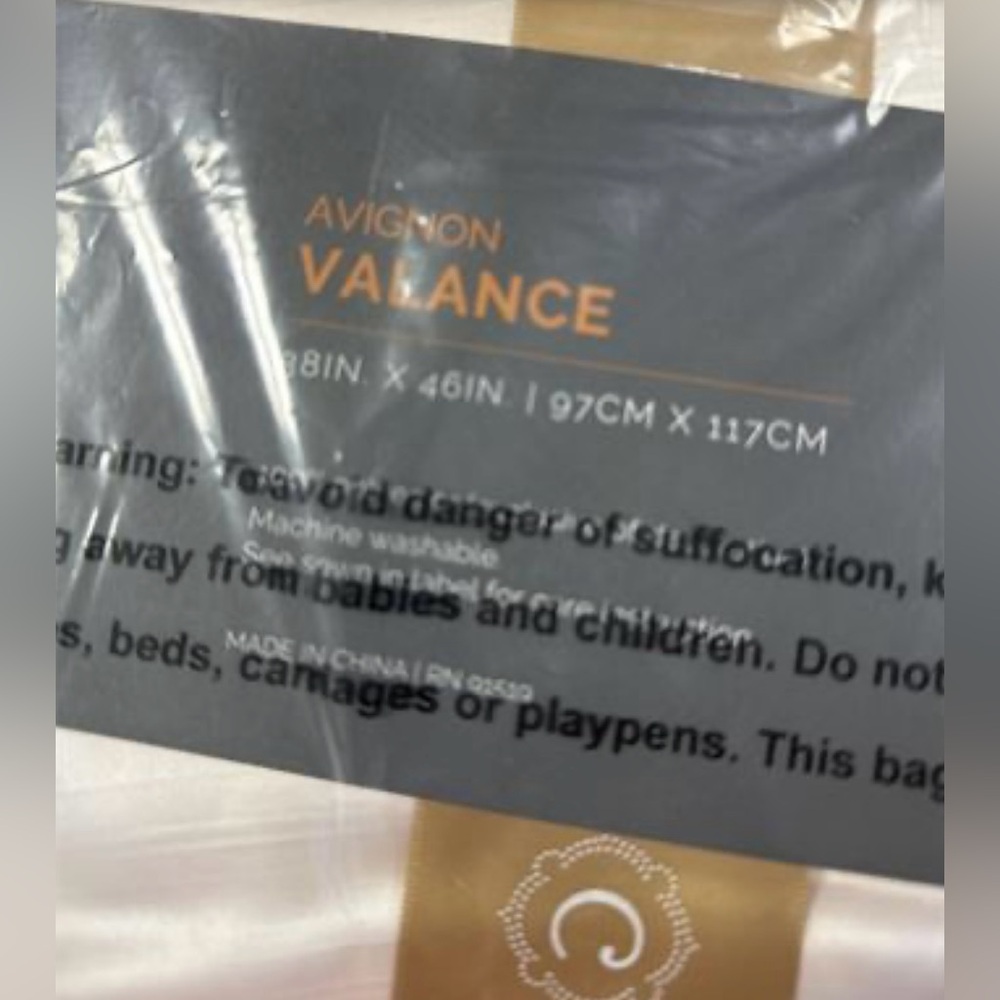 Croscill Classics Avignon Waterfall Valance (Single) - 38x46" Set of 3! - Picture 6 of 7